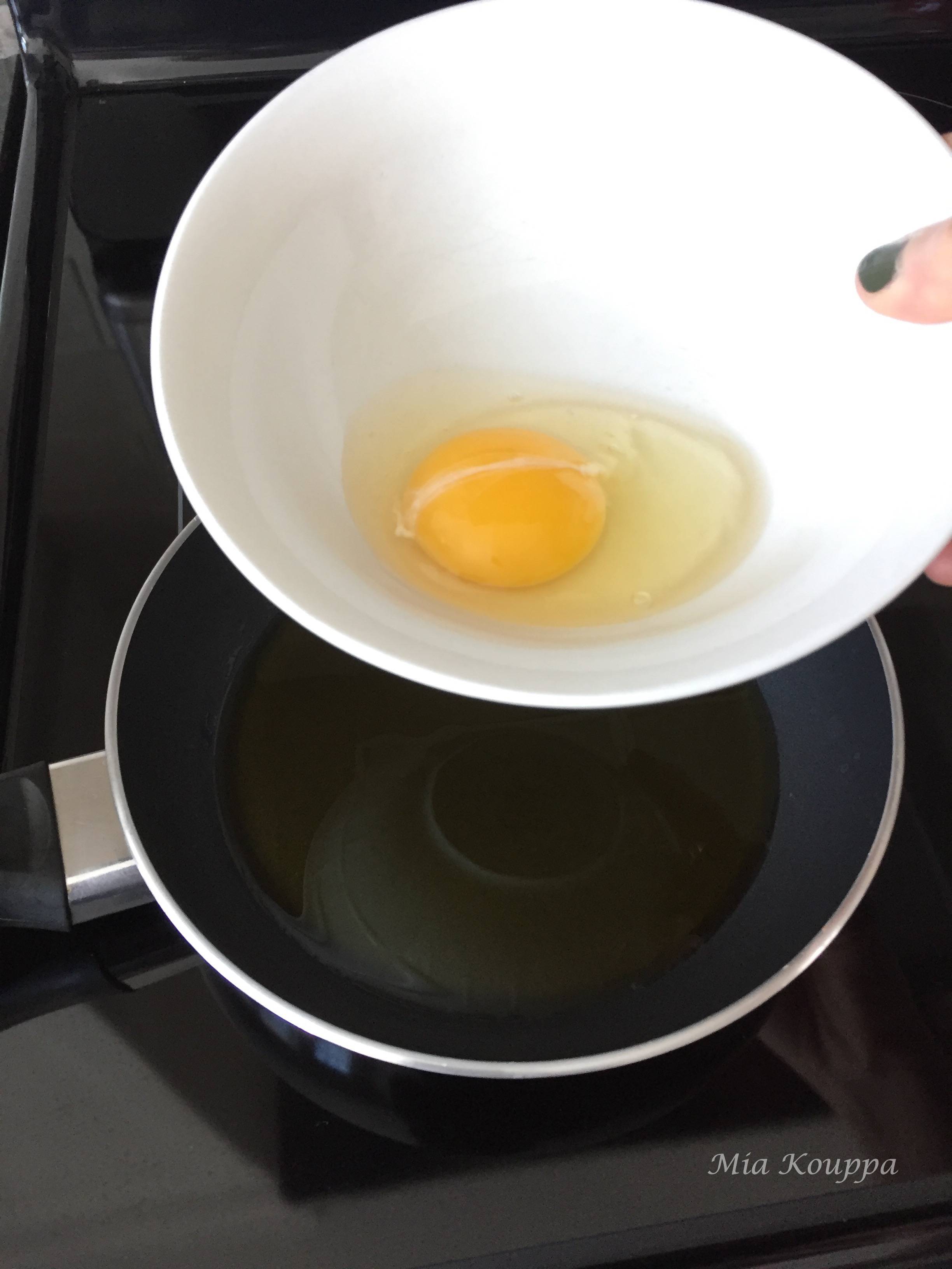 Fried egg (Αυγό τηγανητό)