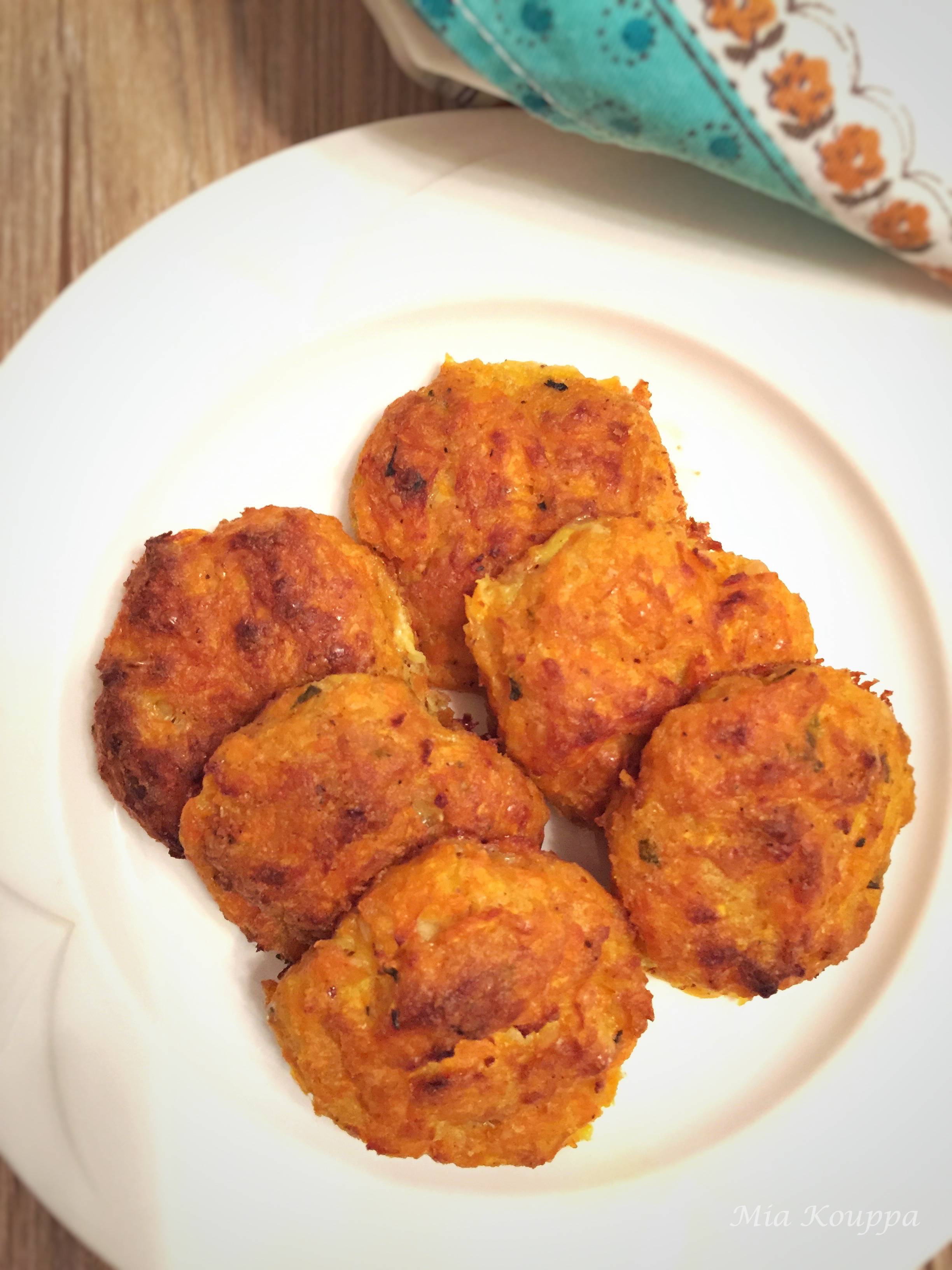 Baked squash fritters  (Κολοκυθοκεφτέδες)