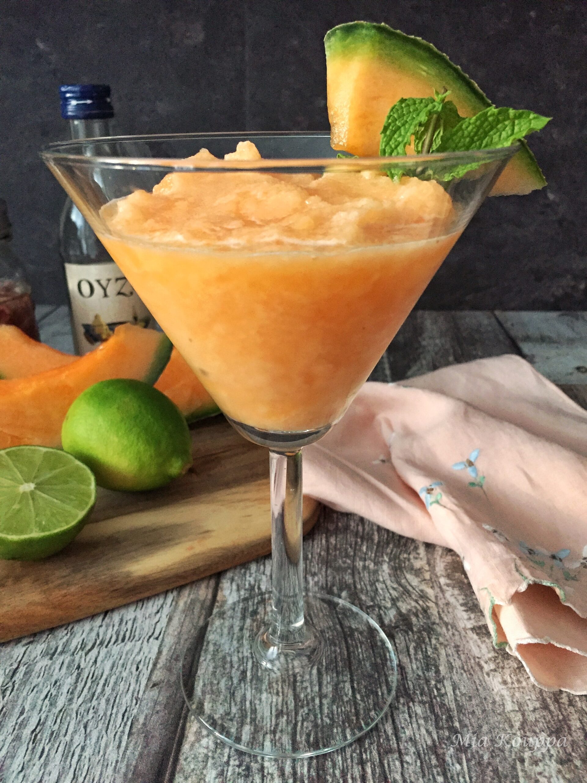 Cantaloupe frosty with ouzo - Mia Kouppa