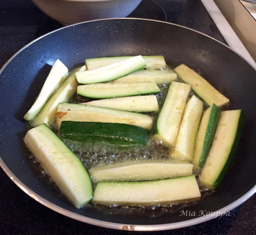 Eggplant, zucchini and potato bake Mia Kouppa