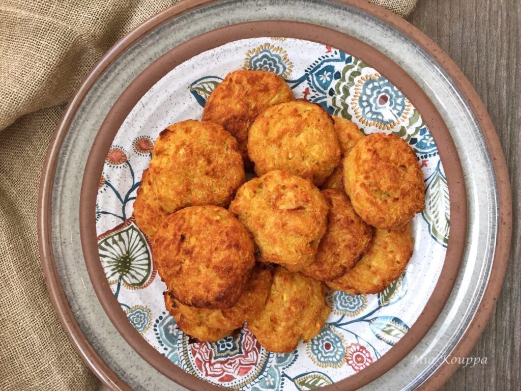 Baked squash fritters without cheese (Κολοκυθοκεφτέδες χωρίς τυρί)