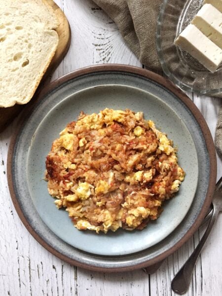 Eggs with potatoes and tomato (Αβγά με πατάτες και ντομάτα)
