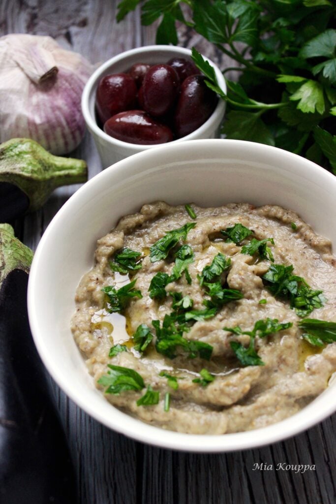Eggplant dip (Μελιτζανοσαλάτα)