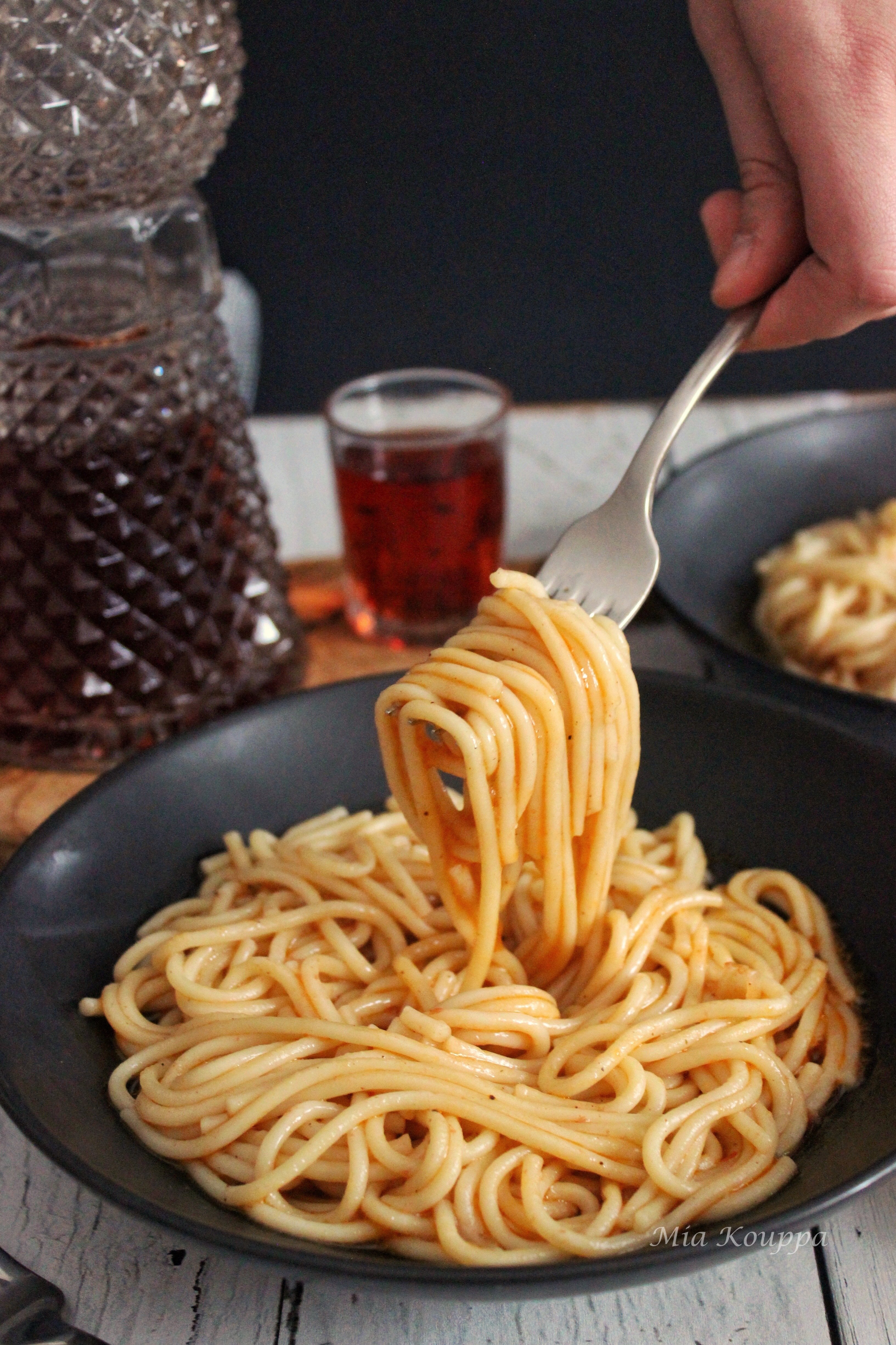 Pasta with tomato sauce (Μακαρόνια με σάλτσα ντομάτας)