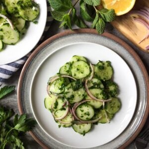 Cucumber salad (Αγγουροσαλάτα)