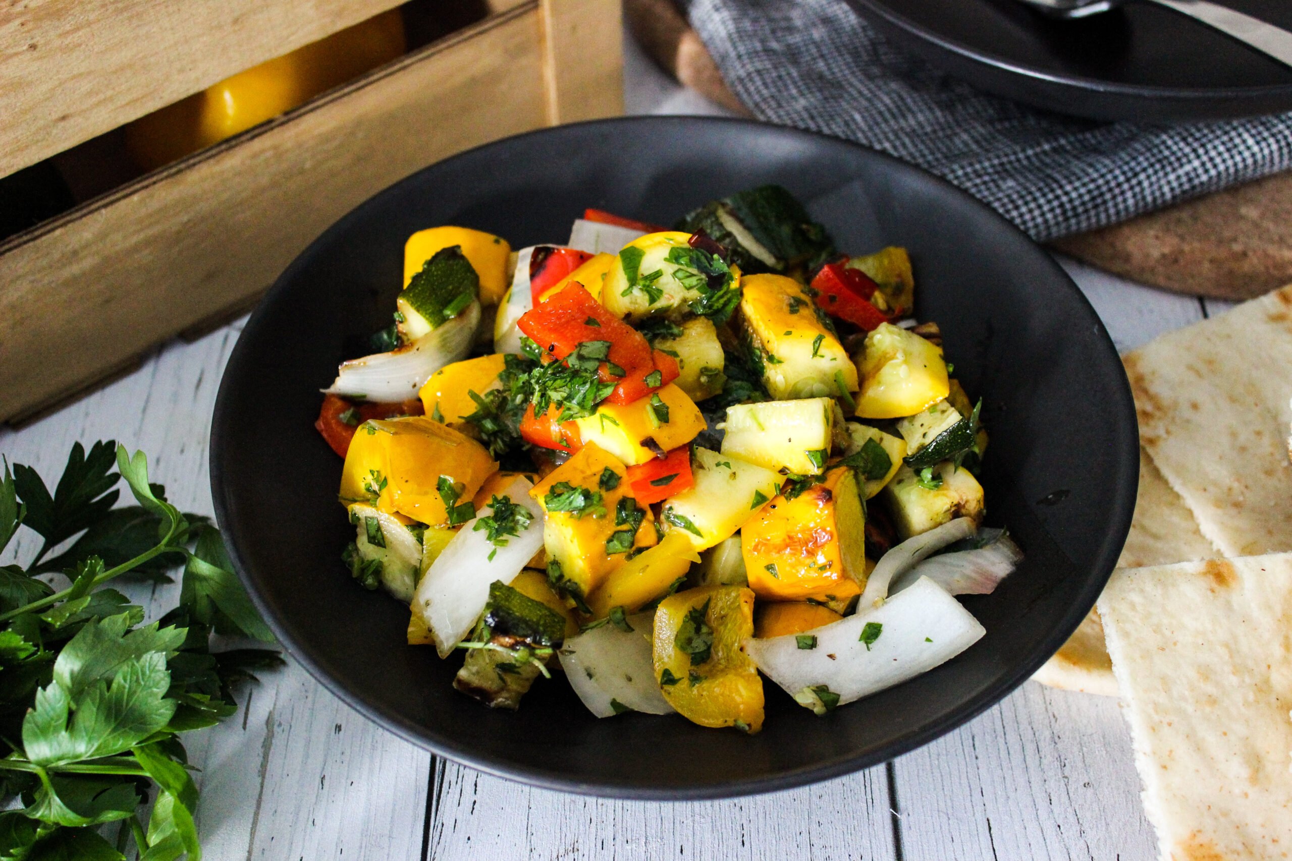 Grilled zucchini and bell pepper salad
