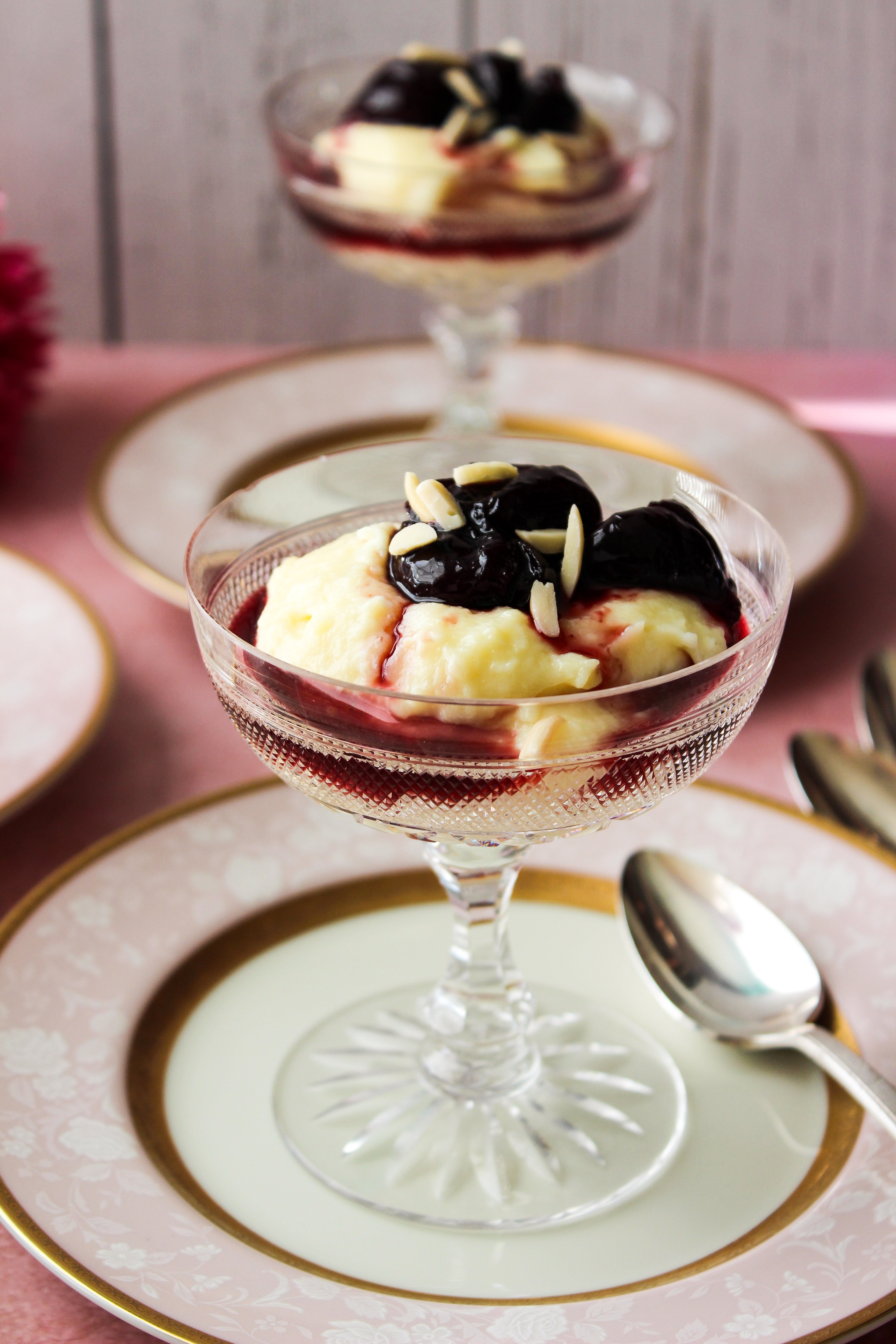 Custard with cherry spoon sweet (Κρέμα με κομπόστα κεράσι)