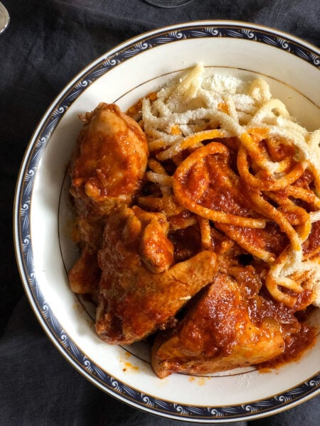 Chicken kokkinisto with pasta