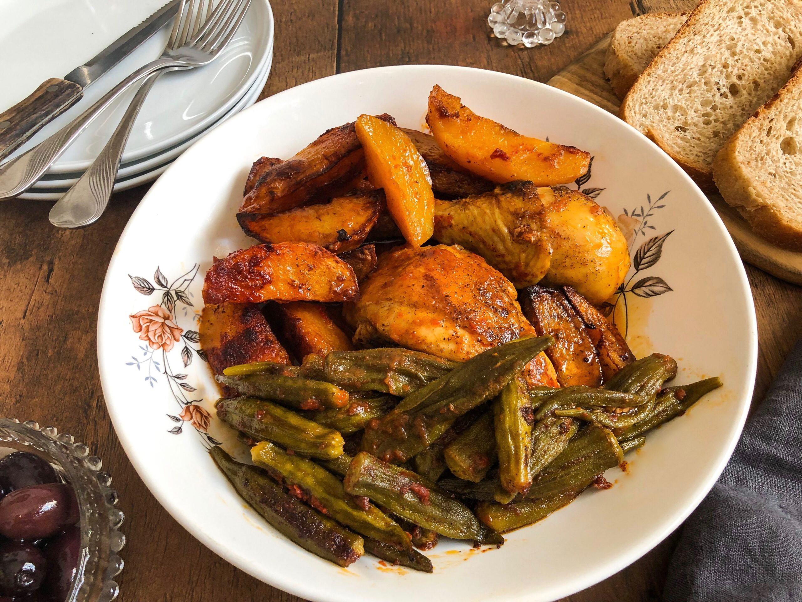 Stewed rooster with okra and potatoes (Κόκορας κοκκινιστό με μπάμιες και πατάτες)