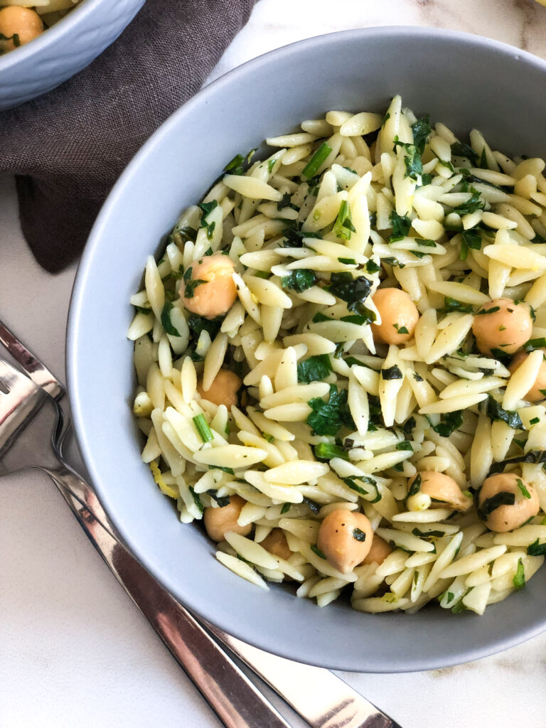 Herbed orzo with chickpeas