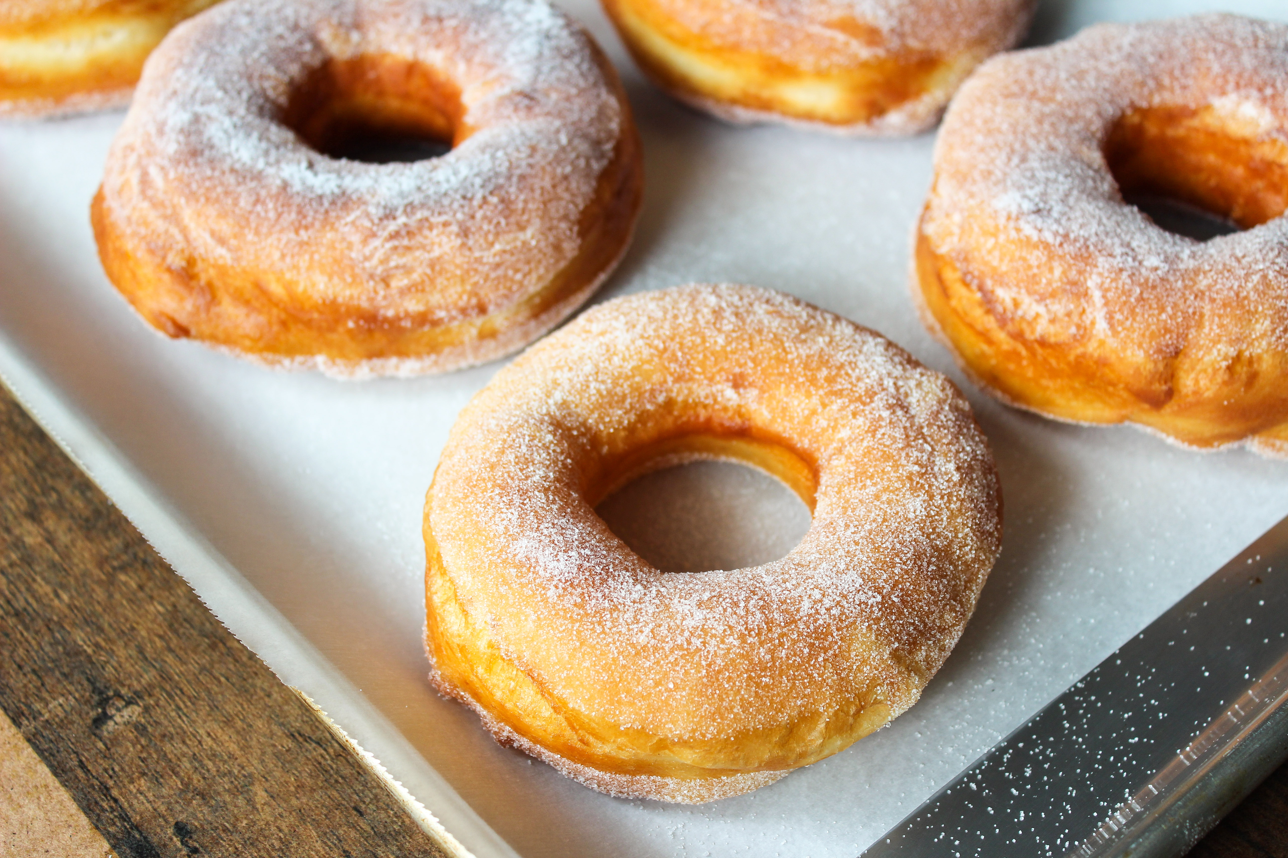 Sugar doughnuts (Ντόνατς με ζάχαρη)