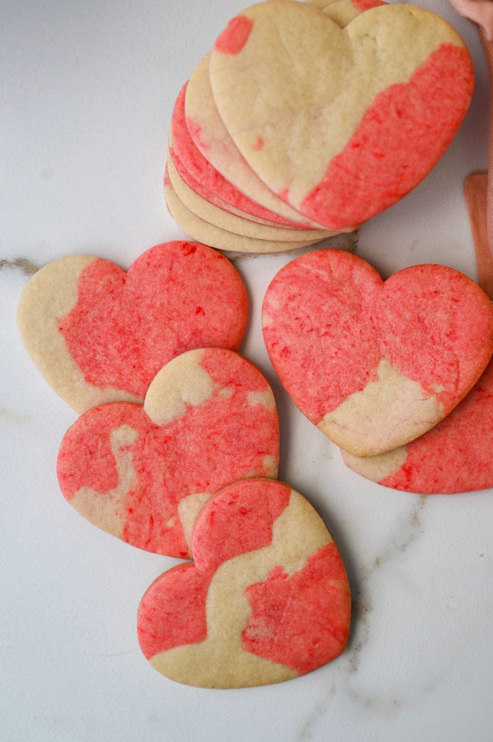 Heart shaped sugar cookies - Mia Kouppa