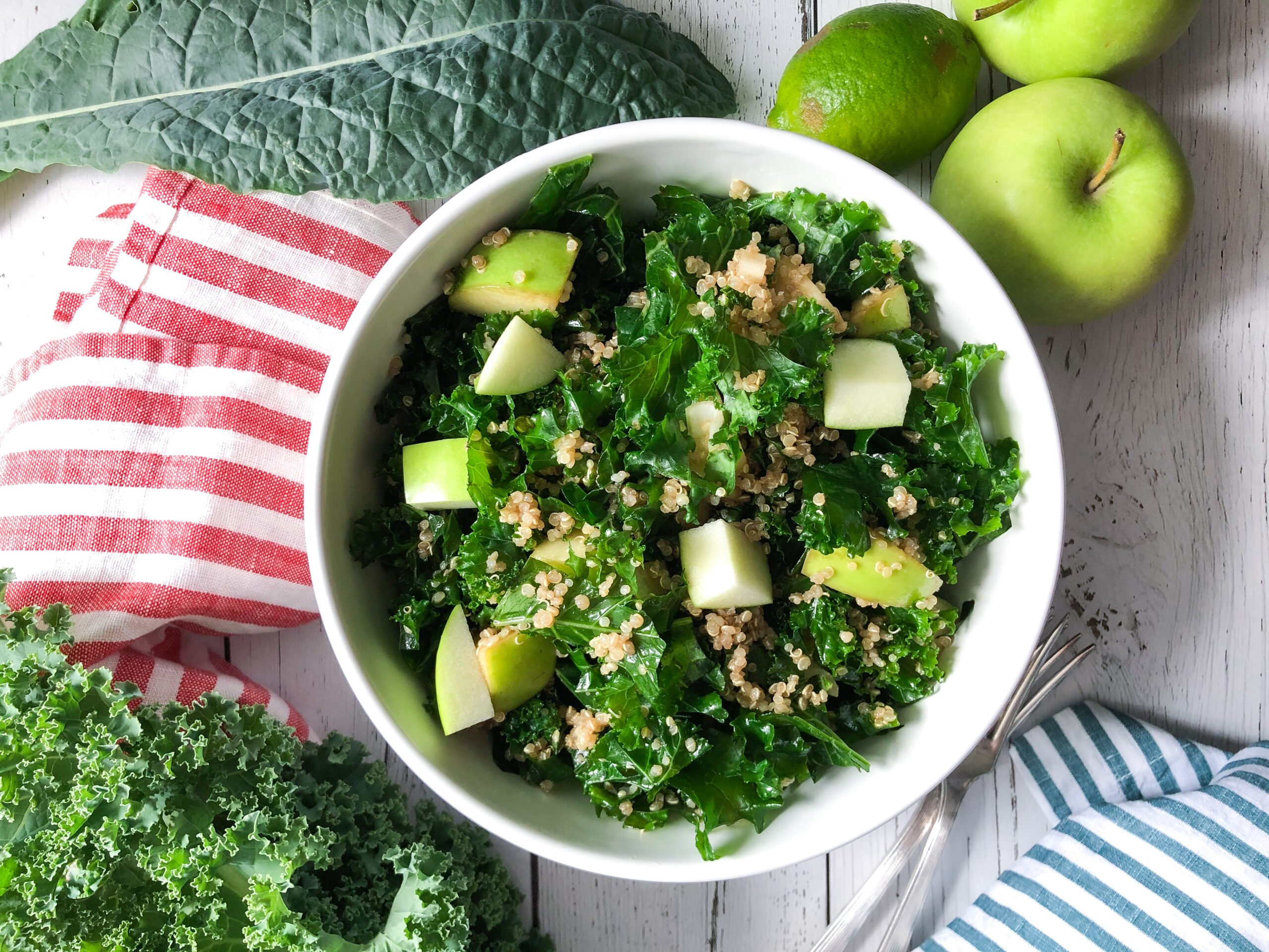 Kale, quinoa and apple salad
