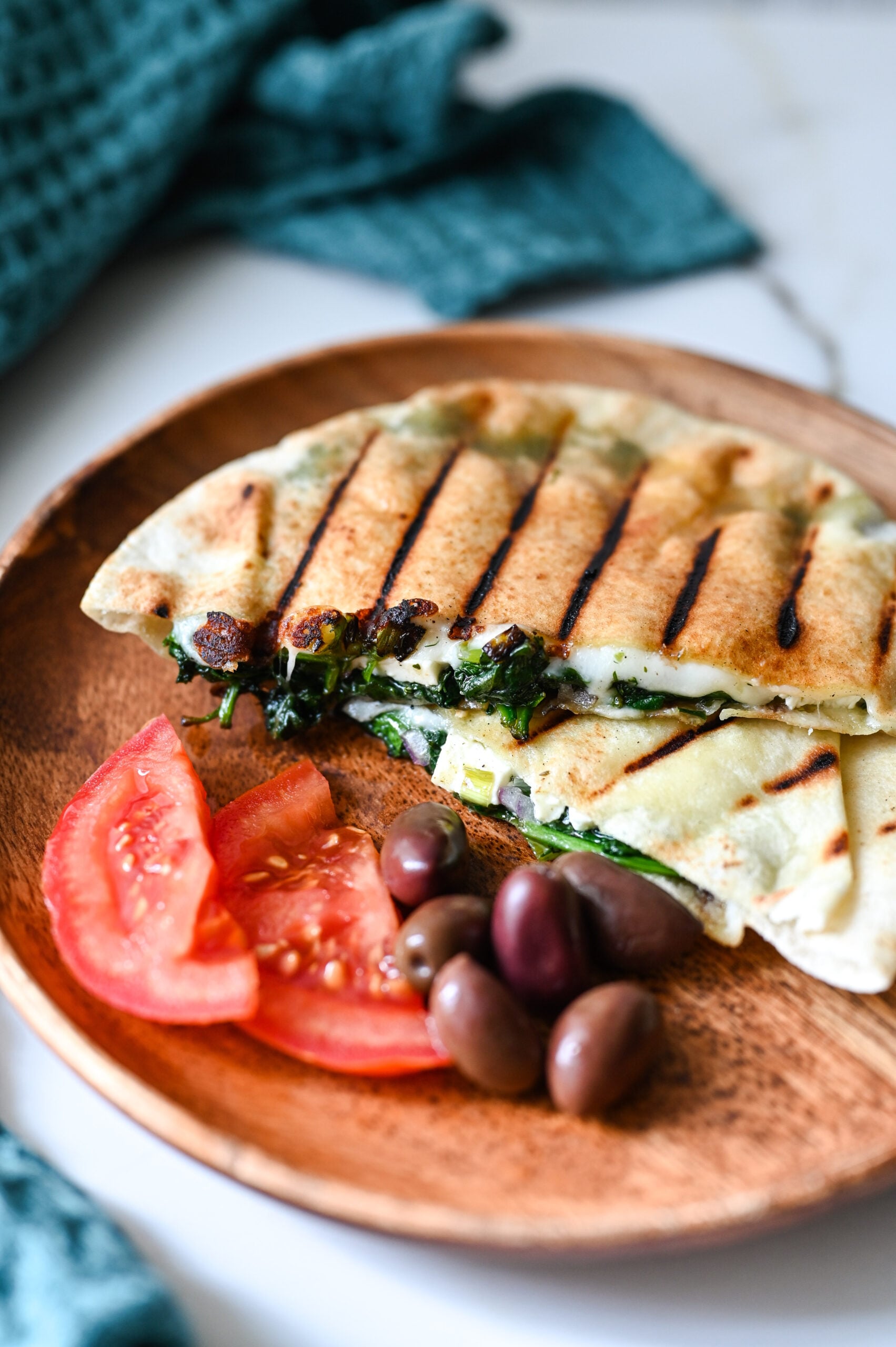 Spinach and cheese pita pocket