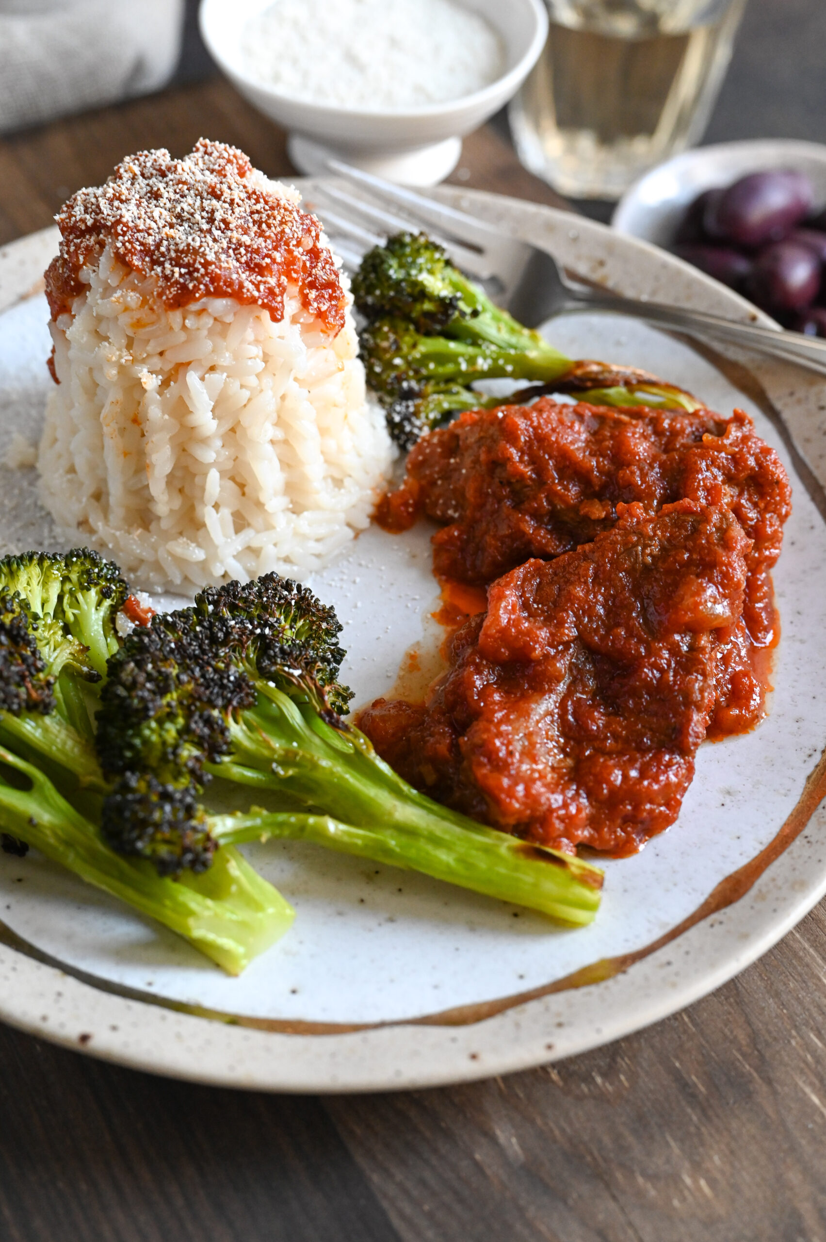 Jinsiy aloqa: bir guruh yigit va bitta qiz