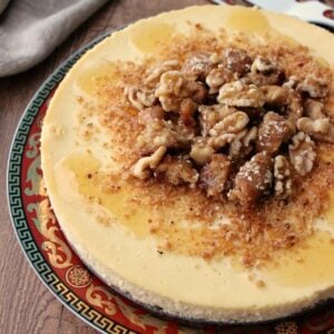 The great flavour of melomakarona and cheesecake combined in our melo cheesecake!