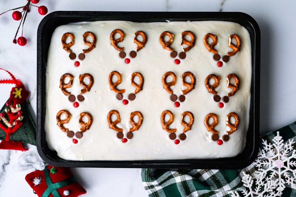 The perfect gingerbread cake with a luscious cream cheese frosting