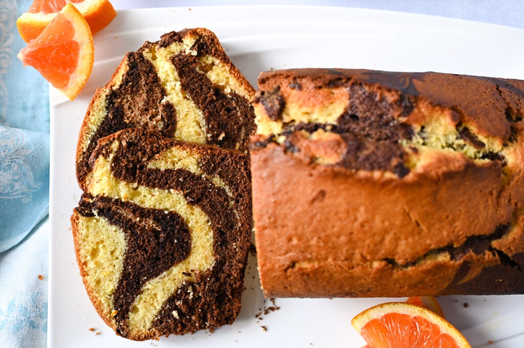 A delightful and easy marble cake for all occasions made with chocolate and orange.