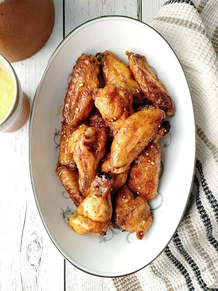 Crispy baked chicken wings flavoured with honey mustard.