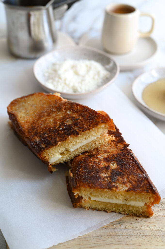 Tsoureki and feta grilled cheese is a sweet, salty, crunchy and oozy grilled cheese sandwich that you’ll love!