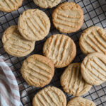 Learn how to make the best peanut butter cookies - these are so easy!
