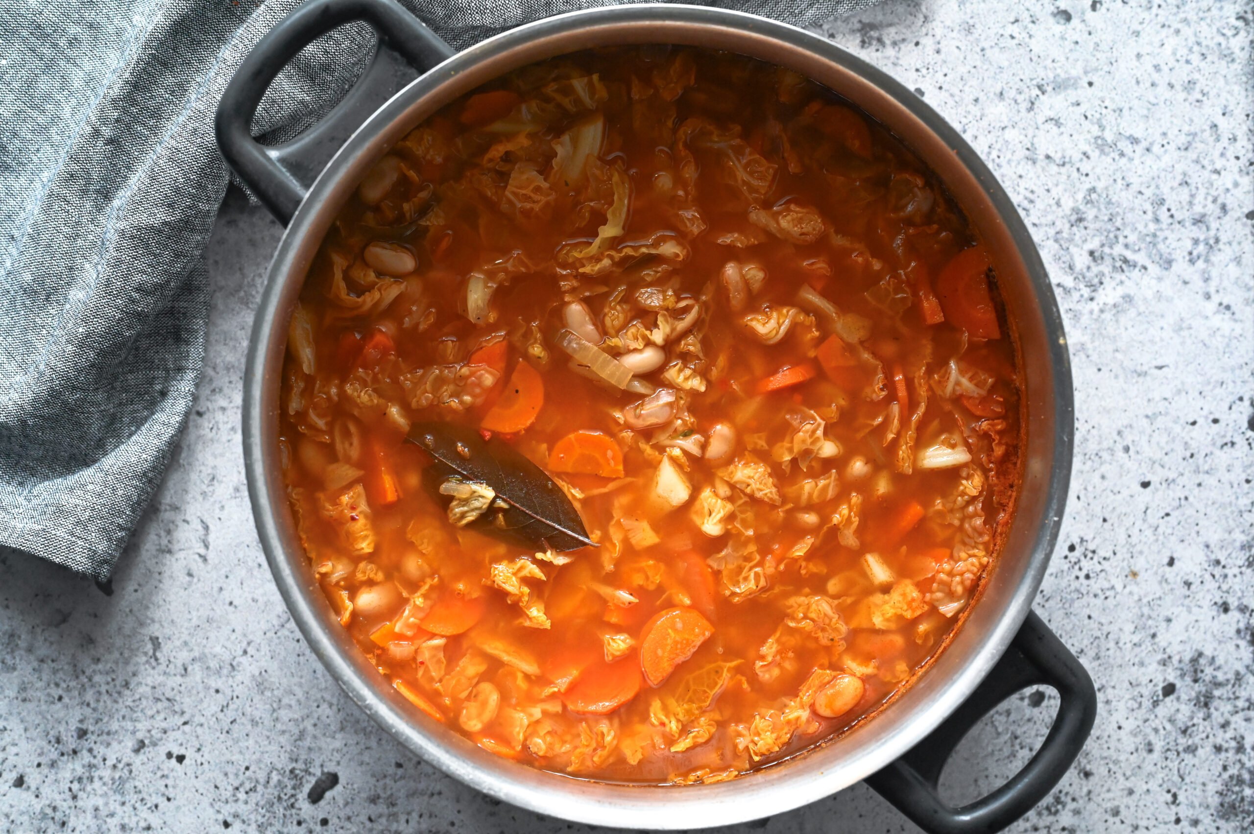 Cabbage and bean soup recipe