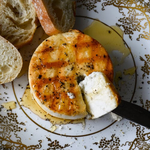 Grilled manouri cheese with honey Mia Kouppa