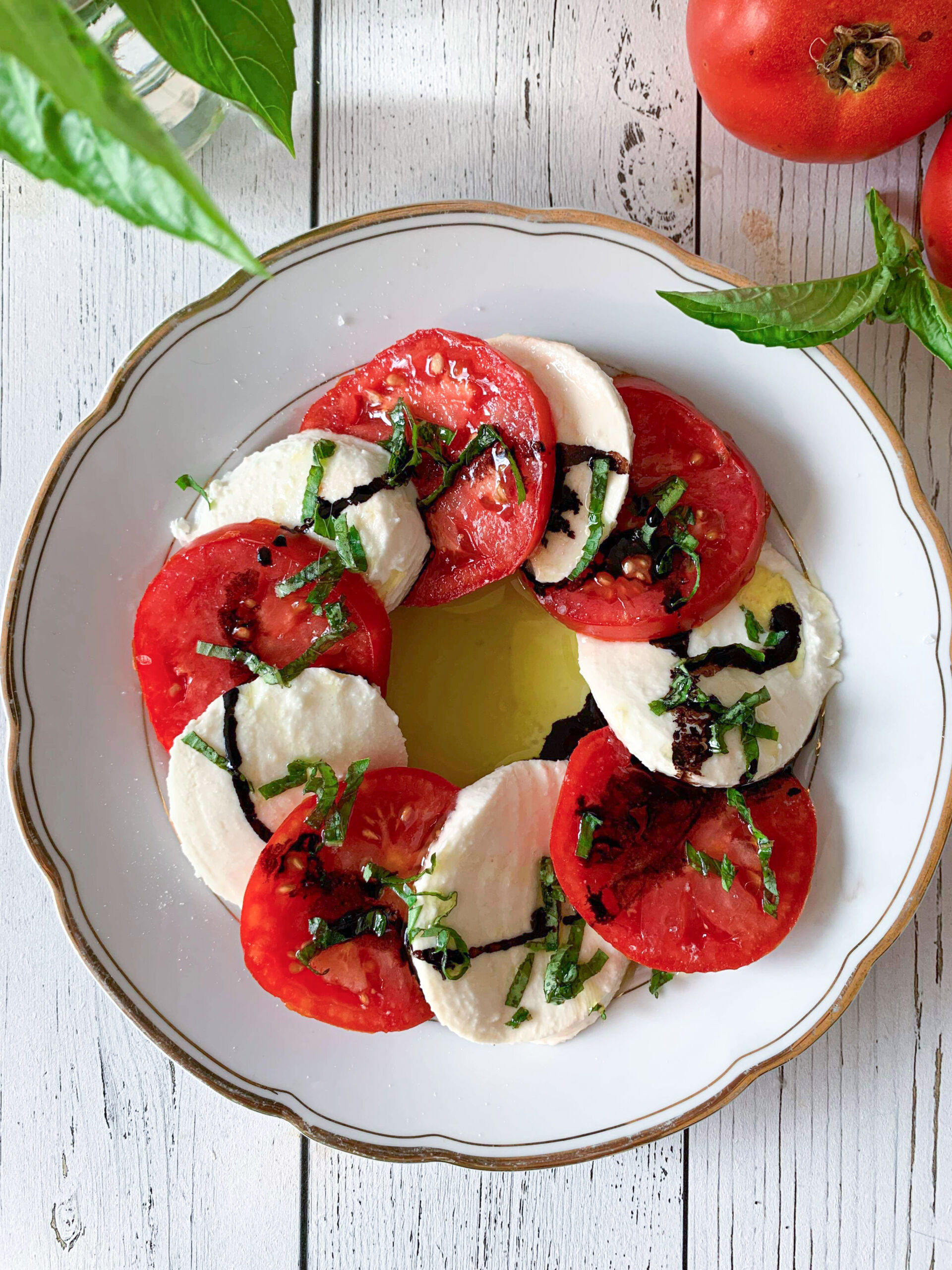Caprese salad - Mia Kouppa