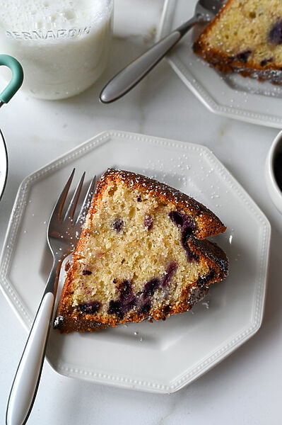 Lemon and blueberry olive oil cake