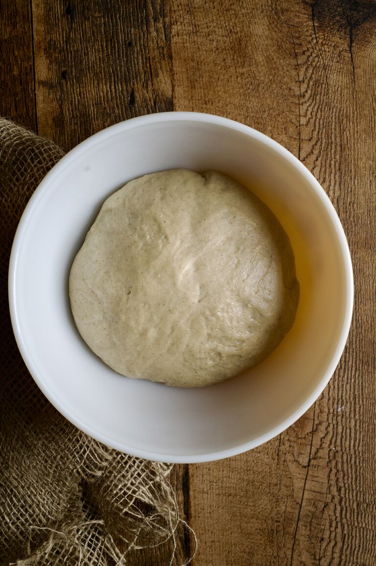 Lazarakia buns (Greek Easter Lazarus breads) - Mia Kouppa