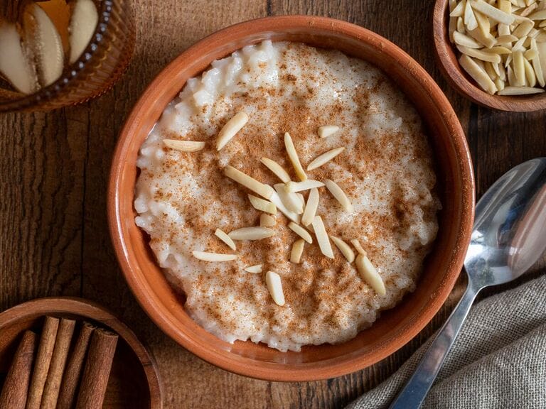 Vegan rizogalo / Vegan rice pudding (Νηστίσιμο ρυζόγαλο)