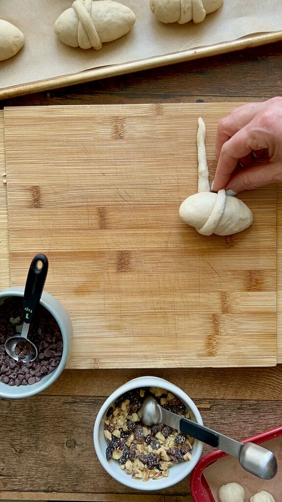 Shaping the Lazarakia buns.