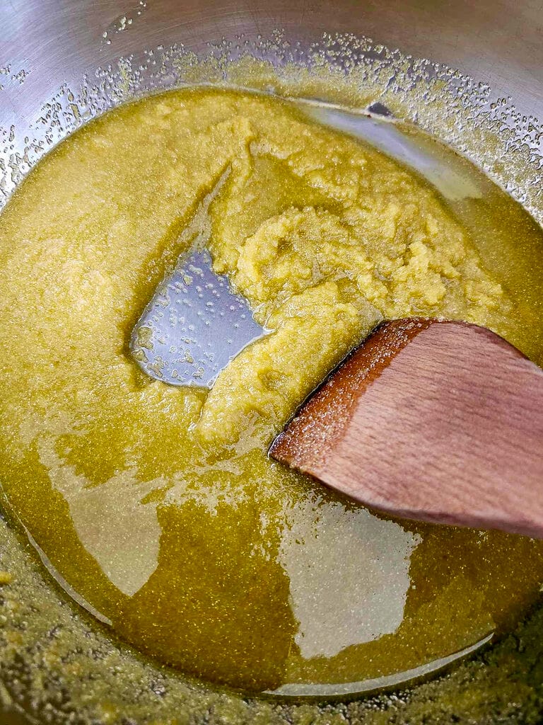 Cooking the semolina.